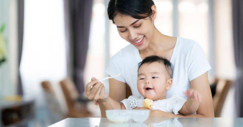 Shutterstock/anek.soowannaphoom